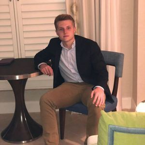 Meet your Posher, Zach